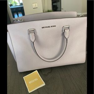 Micheal Kors lavender purse